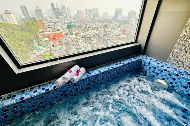 Happy Life Green Hotel-Premium Deluxe with Window-16