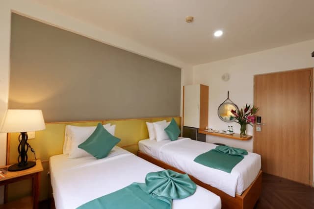 Happy Life Green Hotel-Deluxe Double or Twin Room-2