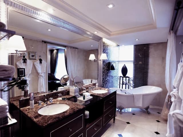 Sofitel Legend Metropole Hanoi-Opera Wing, Grand Premium Room with Club Privileges and Benefits, Twin Beds-4