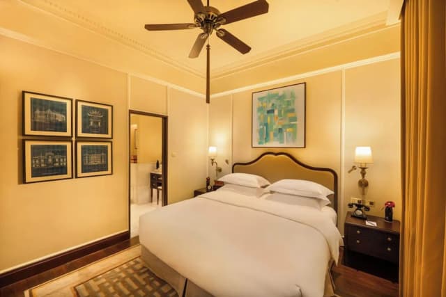 Sofitel Legend Metropole Hanoi-Heritage Wing, Metropole Suite with Metropole Privileges and Benefits, King Bed-2