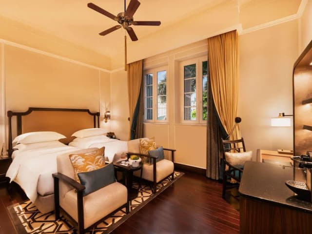 Sofitel Legend Metropole Hanoi-Heritage wing, Luxury room, Twin beds-1