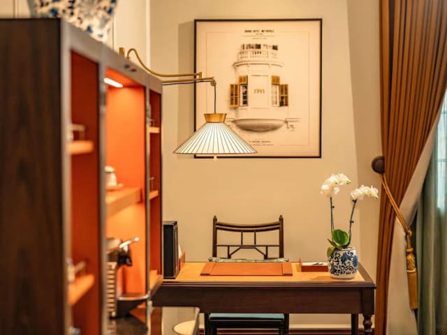 Sofitel Legend Metropole Hanoi-Heritage Wing, Grand Luxury Room with Metropole Privileges and Benefits, King Bed-5