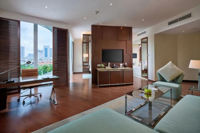 JW Marriott Hotel Hanoi-Deluxe Suite, 1 King Bed, Non Smoking-4