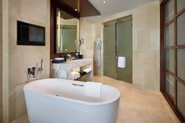 JW Marriott Hotel Hanoi-Deluxe Suite, 1 King Bed, Non Smoking-6