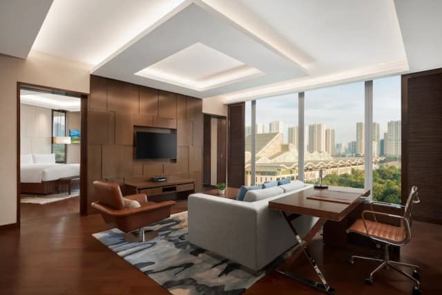 JW Marriott Hotel Hanoi-Executive Suite, 1 King Bed, Non Smoking, Lake View-1