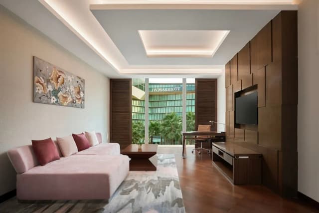 JW Marriott Hotel Hanoi-Executive Room, 1 King Bed, Non Smoking, City View-5