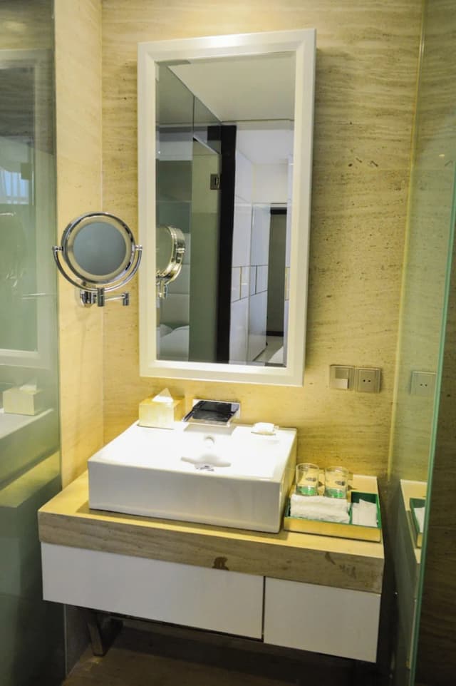 ホリデービーチホテルダナン-デラックス ルーム ダブルベッド 1 台 パーシャル オーシャン ビュー-2