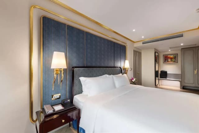 Dolce by Wyndham Hanoi Golden Lake-Suite, 1 King Bed (Golden)-5
