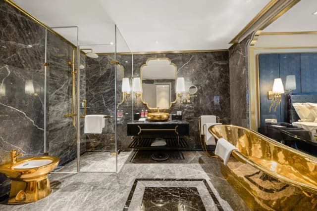 Dolce by Wyndham Hanoi Golden Lake-Deluxe Twin Room (Golden)-7