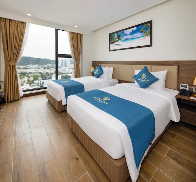 Miracle Luxury Hotel-Deluxe Double or Twin Room, City View-3