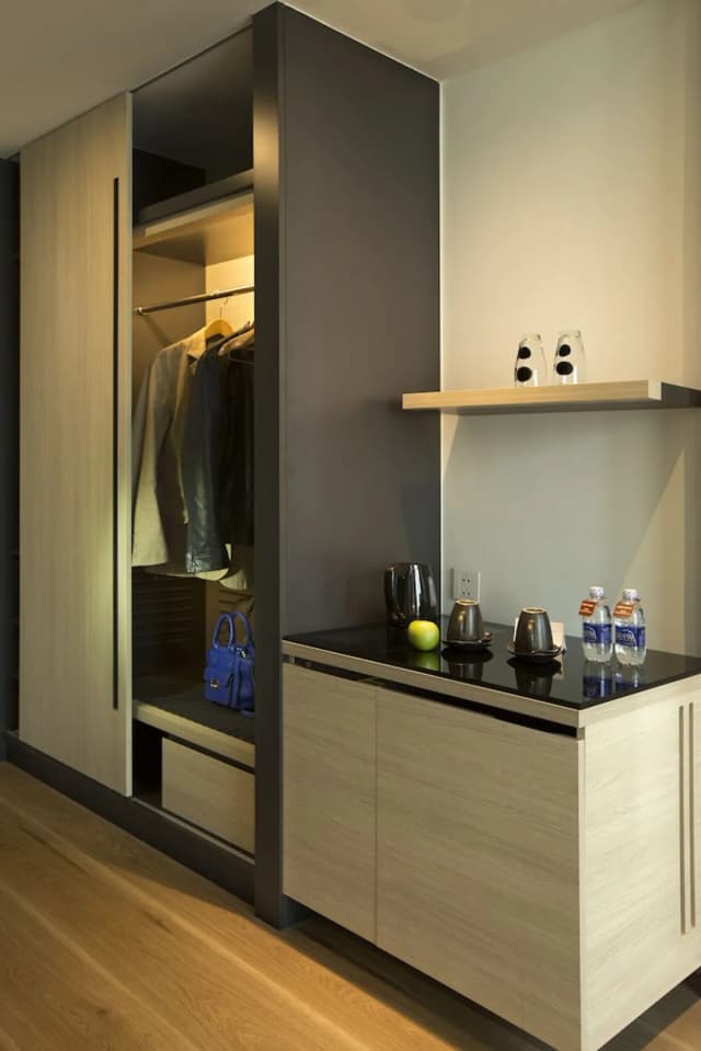 Liberty Central Saigon Citypoint-Deluxe Room with Breakfast-3