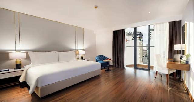 Best Western Premier Marvella Nha Trang-小型套房, 1 张特大床, 阳台, 海景-7