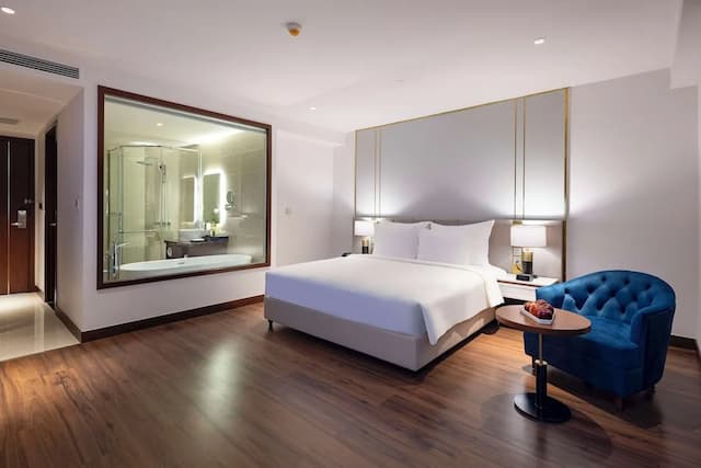 Best Western Premier Marvella Nha Trang-小型套房, 1 张特大床, 阳台, 海景-3