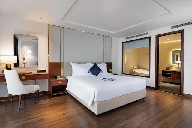 Best Western Premier Marvella Nha Trang-行政套房, 1 张特大床, 阳台, 海景-6