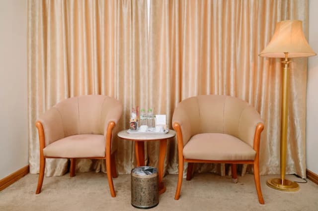 A25 Premium Hotel-Deluxe Double Room, City View-3