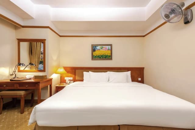 A25 Premium Hotel-Superior Double Room, No Windows-2