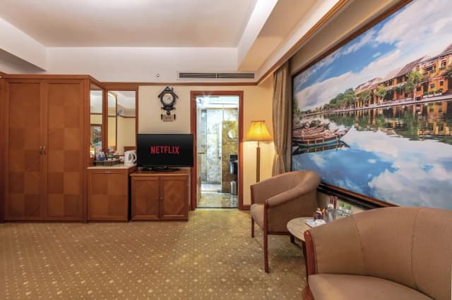 A25 Premium Hotel-Superior Double Room, No Windows-3