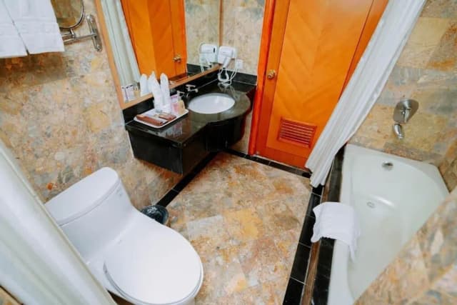 A25 Premium Hotel-Premium Deluxe Twin-8