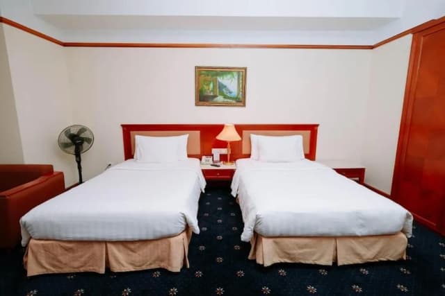A25 Premium Hotel-Premium Deluxe Twin-2