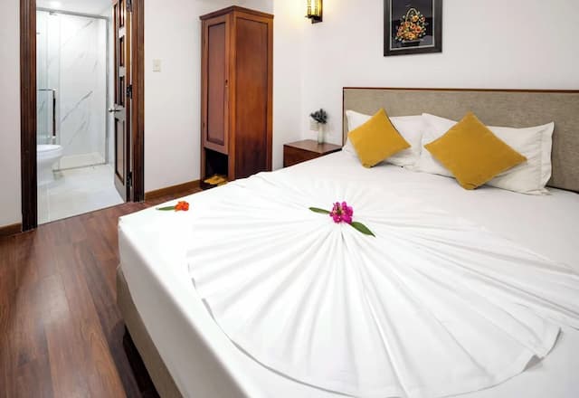 The Summer Hotel-Standard Double Room-4