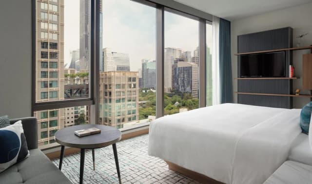 曼谷金普頓玫蘭飯店 - IHG 旗下飯店-套房, 1 張特大雙人床 (Sindhorn)-1