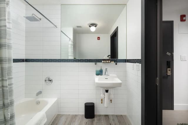 Little Charlie Hotel-베이직 더블룸, 퀸사이즈침대 1개, 장애인 지원-9