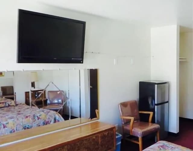 鷹岩汽車旅館-標準客房, 1 張特大雙人床-3