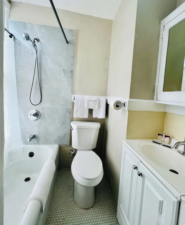 애드미럴 호텔-스탠다드룸, 퀸사이즈침대 1개, 전용 욕실-13