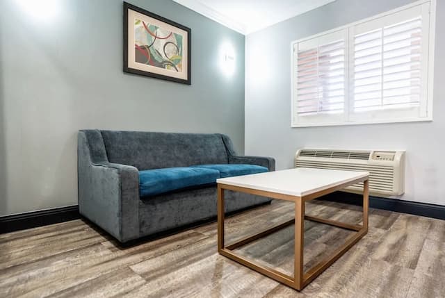 洛杉磯區貝爾溫德姆套房旅遊旅館-套房, 1 張加大雙人床及 1 張梳化床, 非吸煙房-5