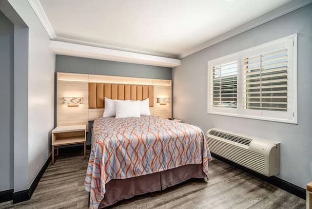 洛杉磯區貝爾溫德姆套房旅遊旅館-套房, 1 張加大雙人床及 1 張梳化床, 非吸煙房-1