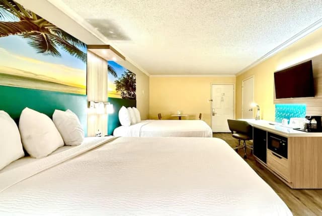 洛杉磯國際機場威尼斯海灘國王碼頭溫德姆戴斯飯店-標準客房, 2 張標準雙人床, 吸煙房-1