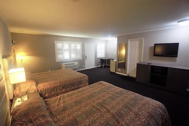 Alpha Inn & Suites-Standard Room, 2 Queen Beds-1