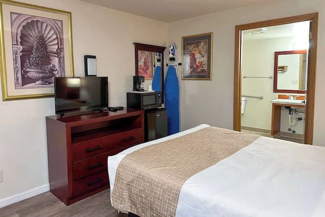 艾德蒙斯北西雅圖伊克諾小屋飯店-客房, 1 張加大雙人床, 無障礙, 非吸煙房-3