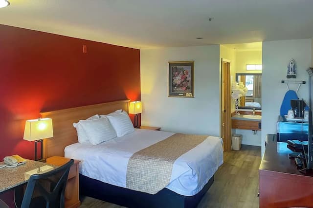 艾德蒙斯北西雅圖伊克諾小屋飯店-標準客房, 1 張加大雙人床, 非吸煙房-3