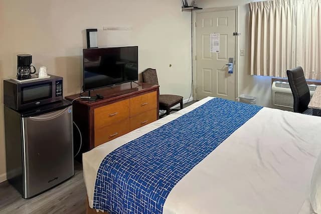 艾德蒙斯北西雅圖伊克諾小屋飯店-套房, 1 張特大雙人床, 非吸煙房-3