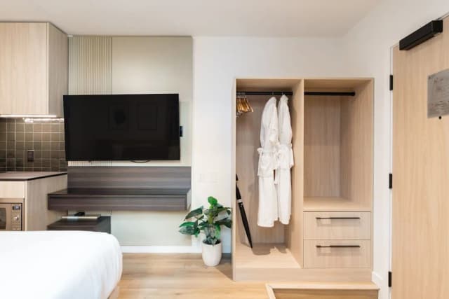 Smithe House-Studio-7