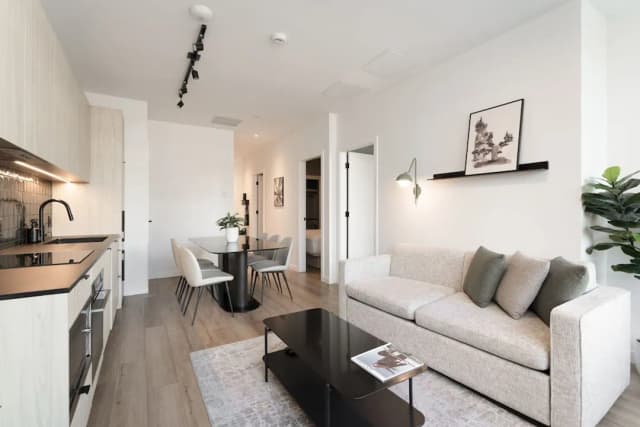 Smithe House-Apartment, 2 Bedrooms-1