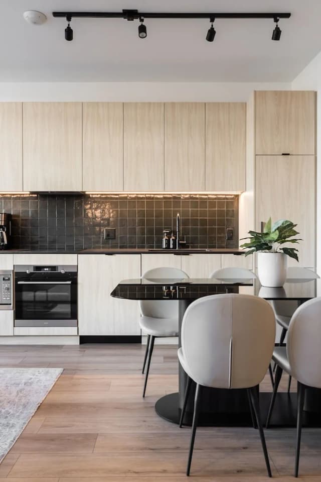 Smithe House-Apartment, 2 Bedrooms-3