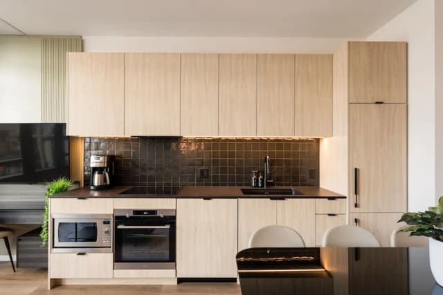 Smithe House-Apartment, 2 Bedrooms-2