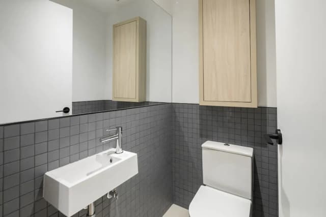 Smithe House-Family Apartment-14