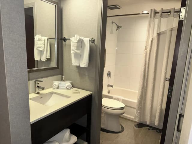 Holiday Inn Express Hotel & Suites Riverport Richmond by IHG-套房, 1 间卧室, 厨房-9
