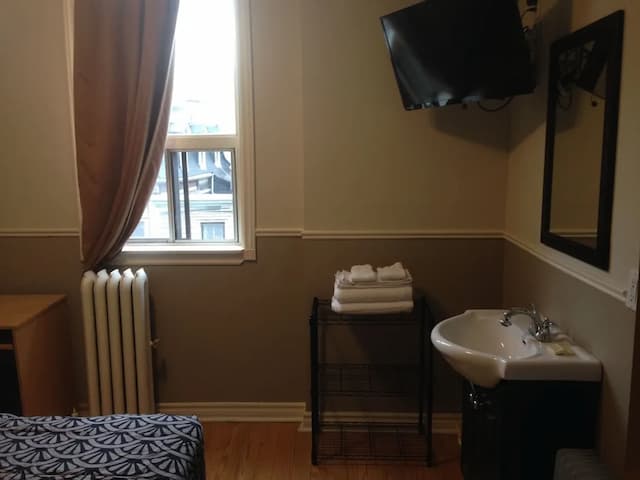 雷克斯飯店-基本客房, 1 張標準雙人床, 私人浴室-2