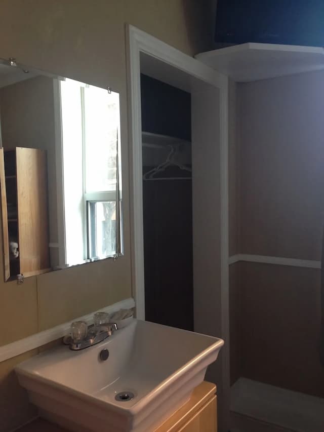 雷克斯飯店-單人房, 1 張單人床, 共用浴室-1