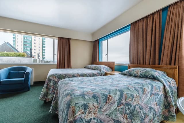 English Bay Hotel-Suite, 1 Bedroom-3