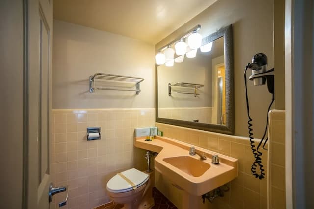 モーテル カプリ-スタンダード ルーム キングベッド 1 台-6