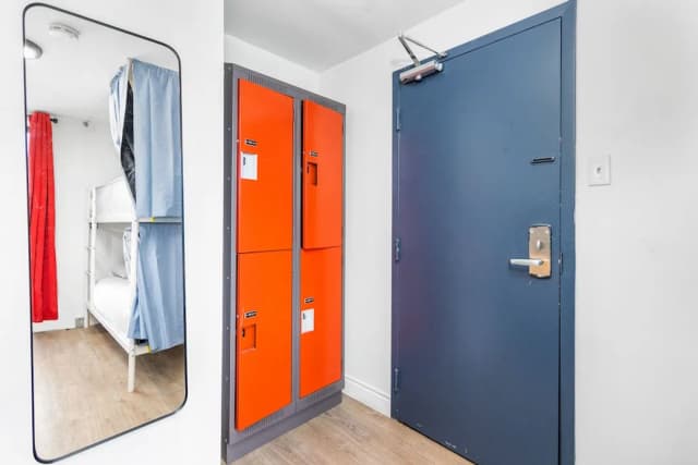 샘선 토론토 - 호스텔-이코노미 공용 도미토리-2