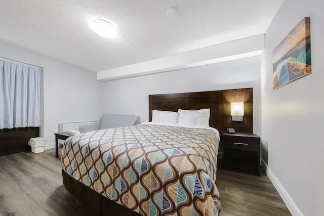 デラックス イン-スタンダード ルーム クイーンベッド 1 台 禁煙-7