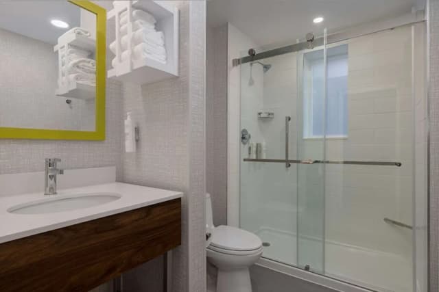 햄프턴 인 & 스위트 바이 힐튼 토론토 다운타운-룸, 퀸사이즈침대 2개-5