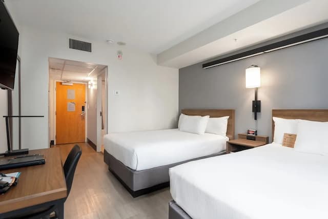 YWCA 酒店-客房, 2 張標準雙人床, 私人浴室-1