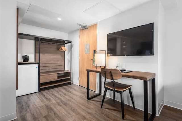 YWCA 酒店-高級客房, 1 張加大雙人床, 私人浴室-2